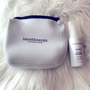 Hydrating setting spray